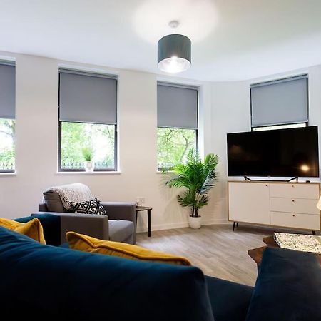 Polly'S Place Apartment Taunton & Free Off Road Parking & Wifi Екстериор снимка